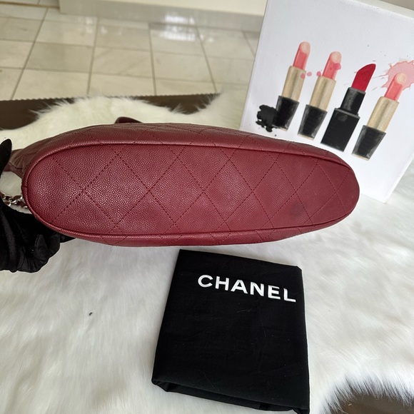 Auth CC Caviar Tote Bag - Picture 7 of 17